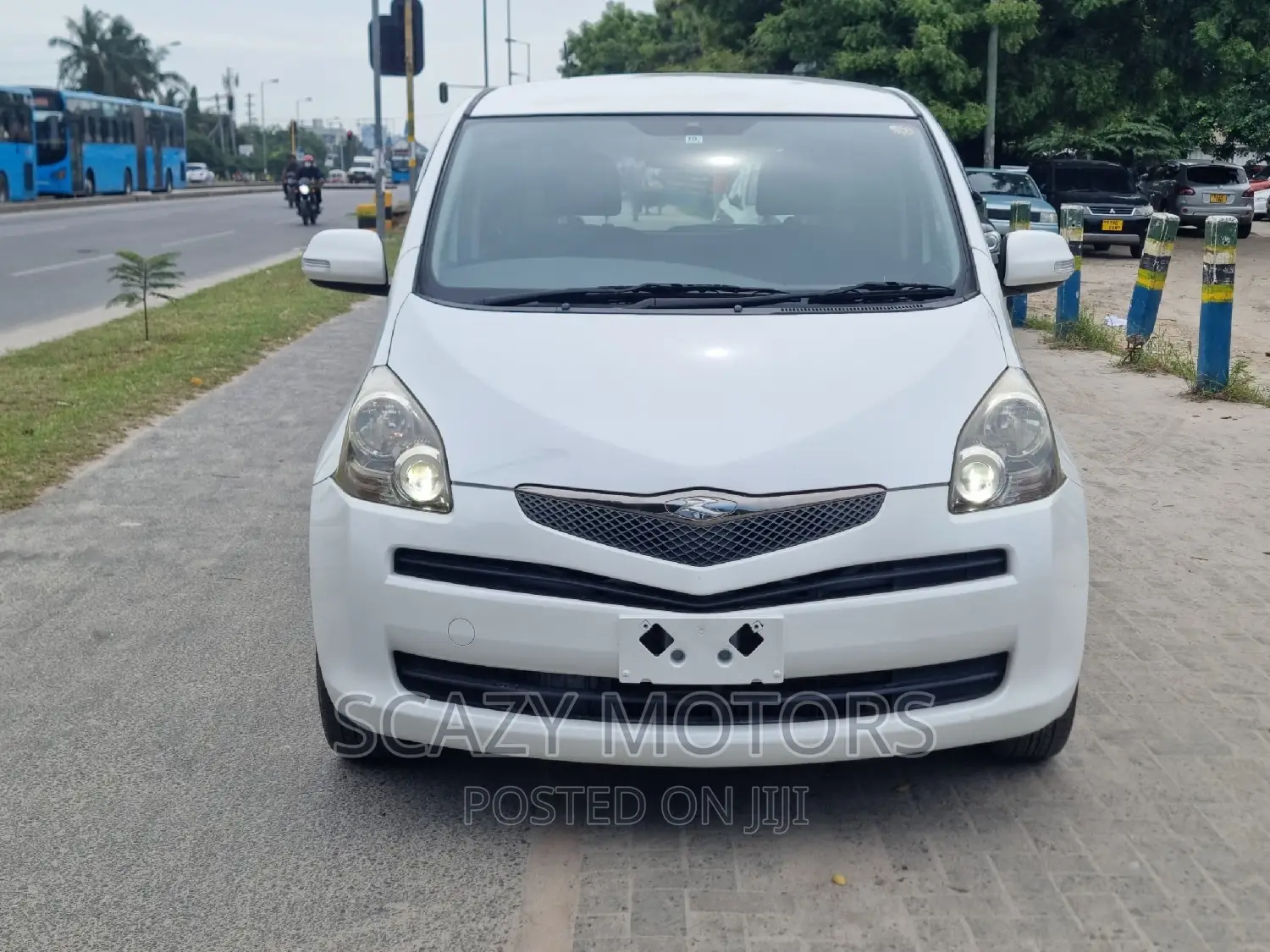 Toyota Ractis 2008 White