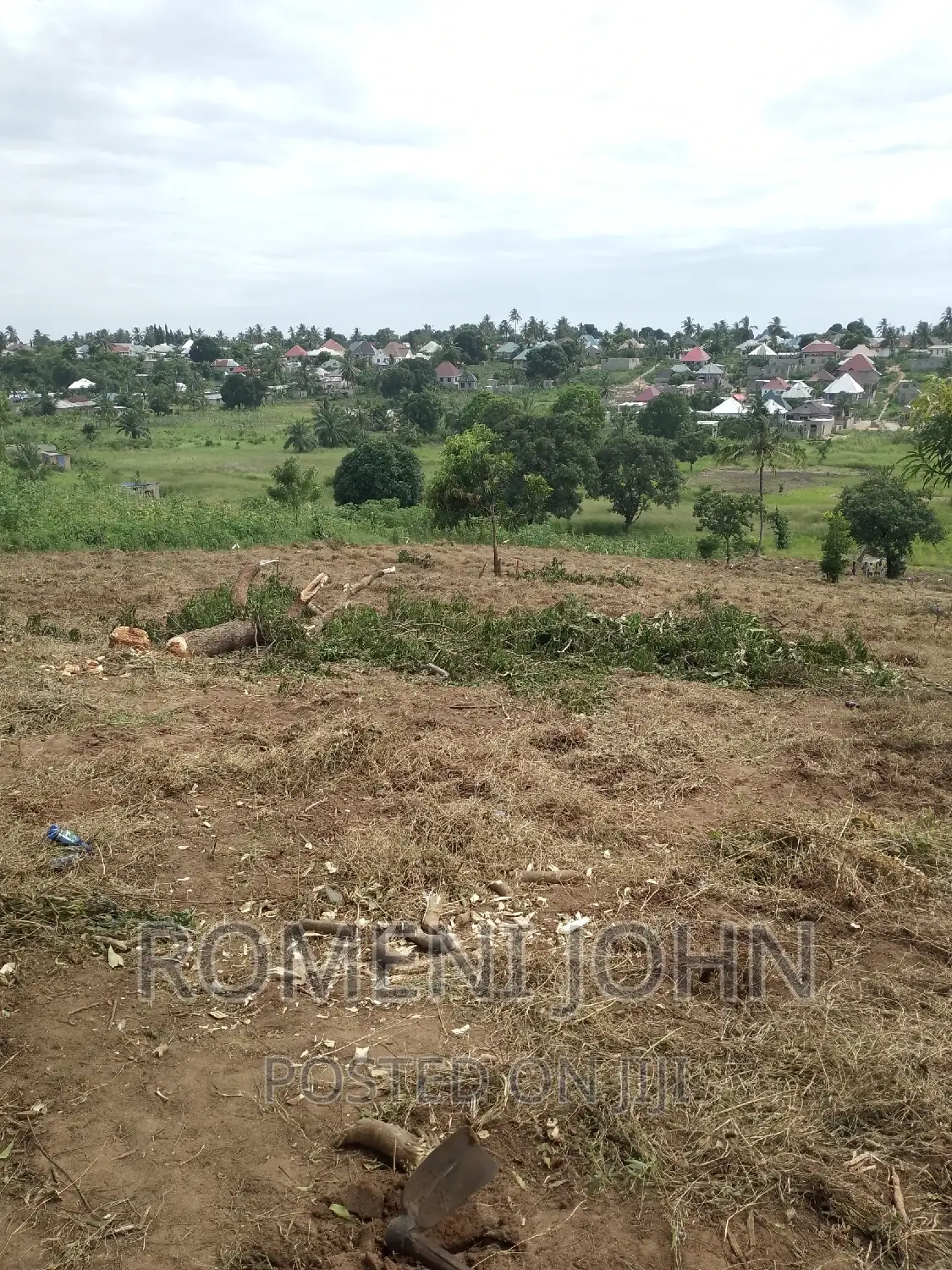 Kiwanja Sqmita 200 Kinauzwa Ml 2.7 Chanika Buyuni.