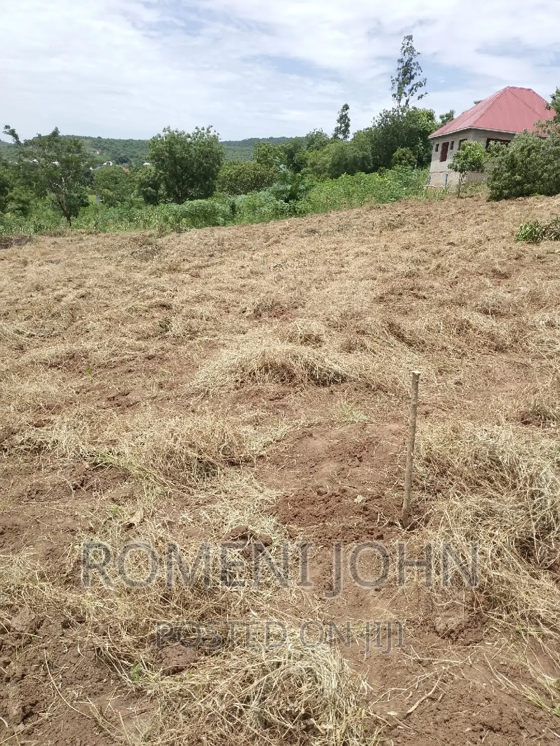 Kiwanja Sqmita 200 Kinauzwa Ml 3.1 Chanika Buyuni.