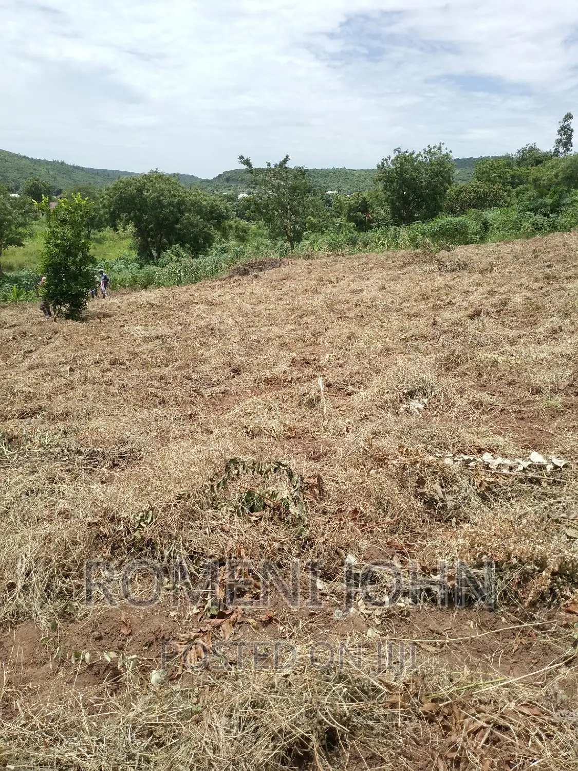 Kiwanja Sqmita 200 Kinauzwa Ml 3.1 Chanika Buyuni.