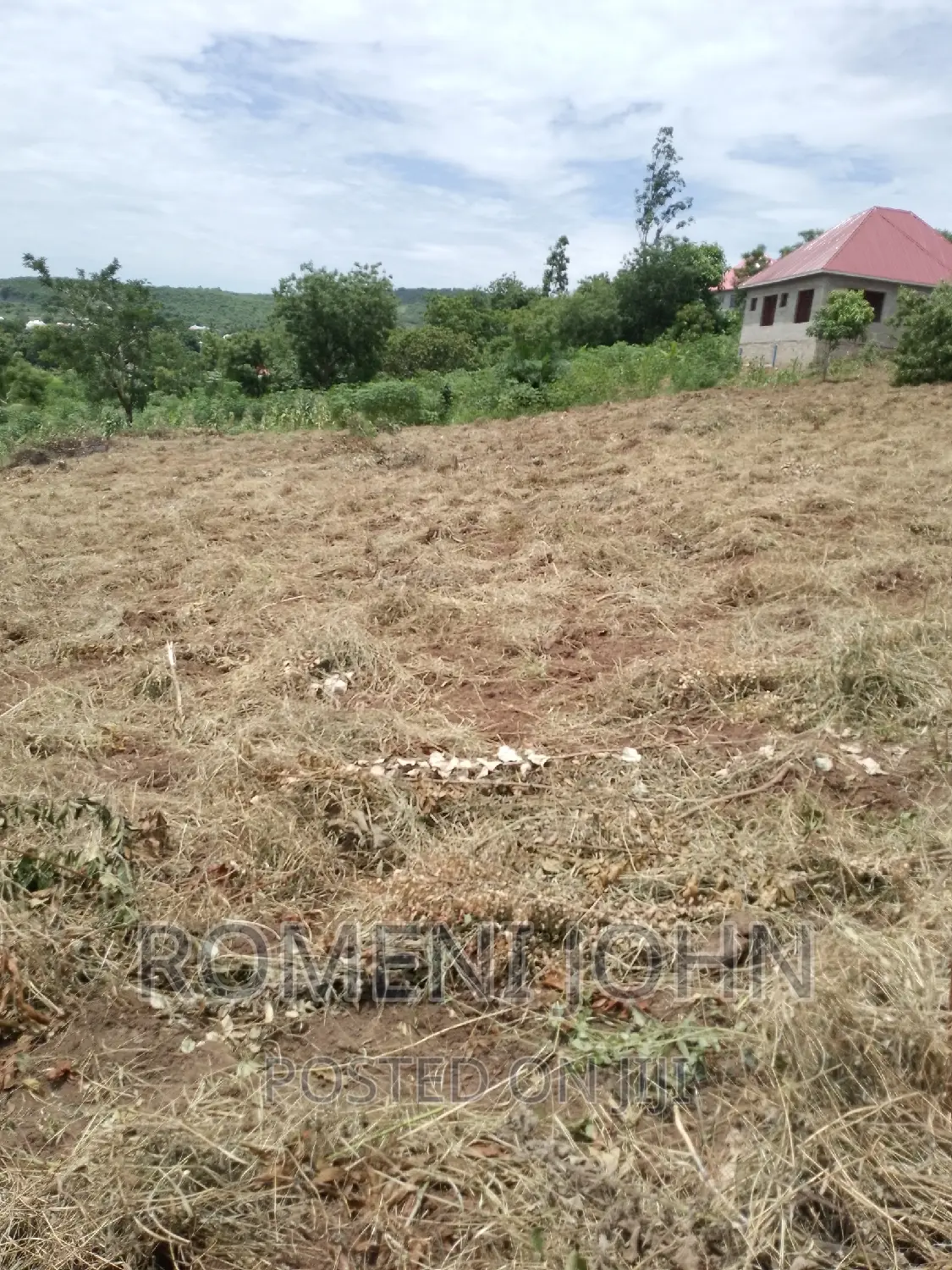 Kiwanja Sqmita 200 Kinauzwa Ml 3.1 Chanika Buyuni.