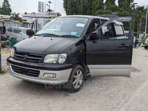 Toyota Lite-Ace 2000 Black