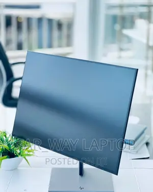 The Hp Z24u G3 Monitor