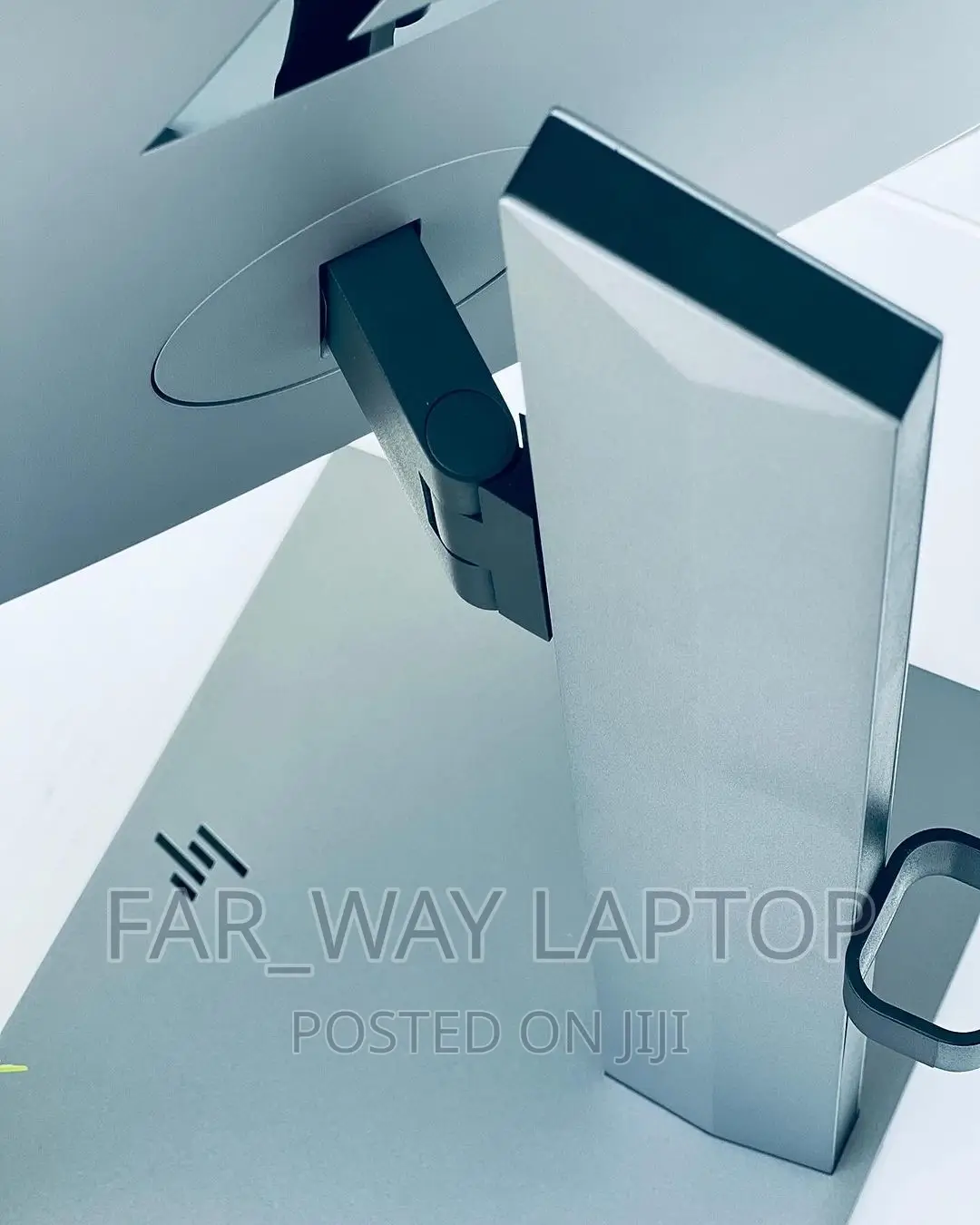 The Hp Z24u G3 Monitor