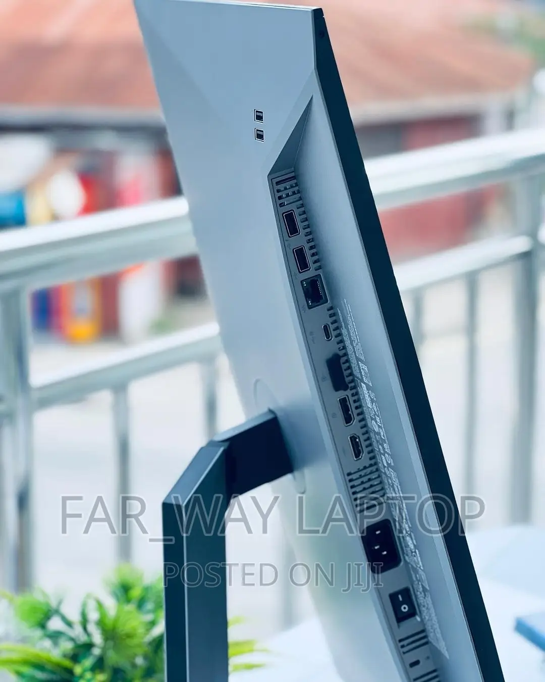 The Hp Z24u G3 Monitor