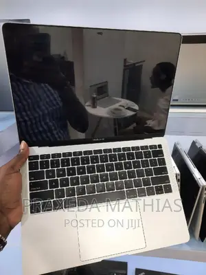 Laptop Apple MacBook Air 2018 8GB Intel Core I5 SSD 256GB