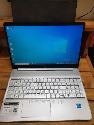Laptop HP 15-Da2933nia 8GB Intel Core I3 SSD 256GB