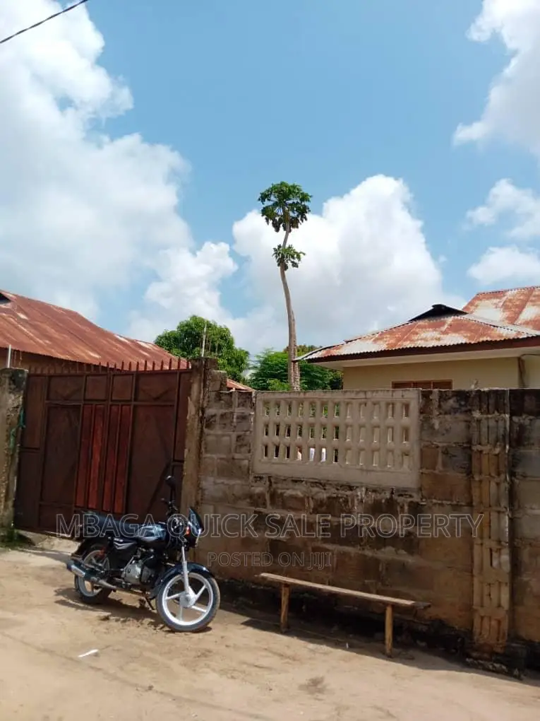 3bdrm House in Kigamboni Mikwambwe for sale