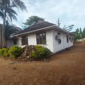 5bdrm House in Mbezi Beach for rent
