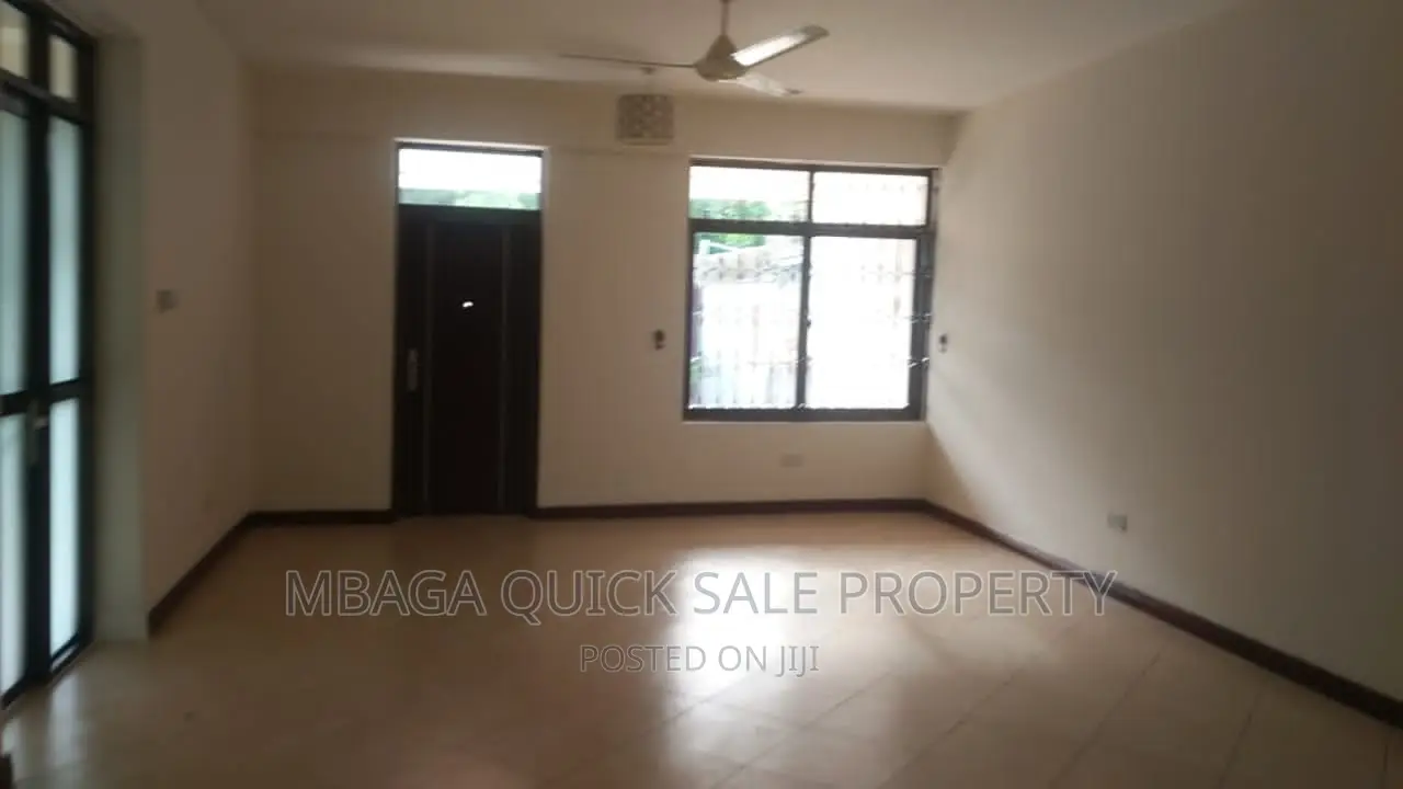 5bdrm House in Masaki for rent
