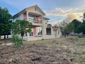 5bdrm House in Bahari Beach, Kunduchi for sale