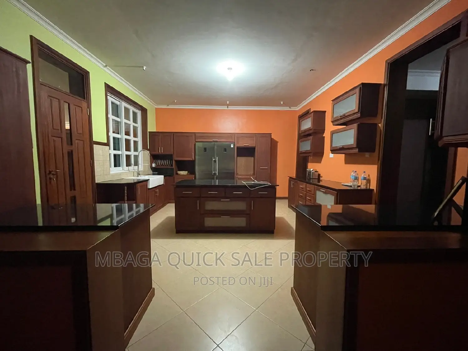 5bdrm House in Bahari Beach, Kunduchi for sale