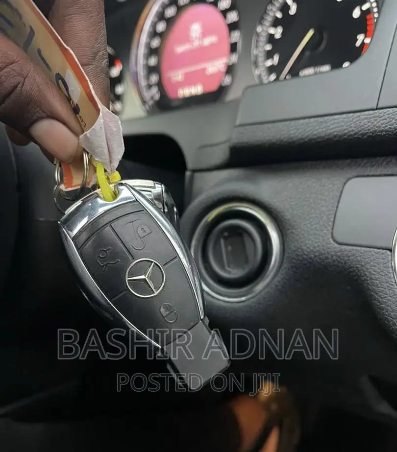 Mercedes-Benz C-Class C 200 Kompressor (W204) 2008 Pearl