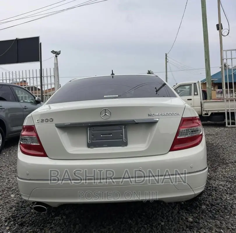 Mercedes-Benz C-Class C 200 Kompressor (W204) 2008 Pearl