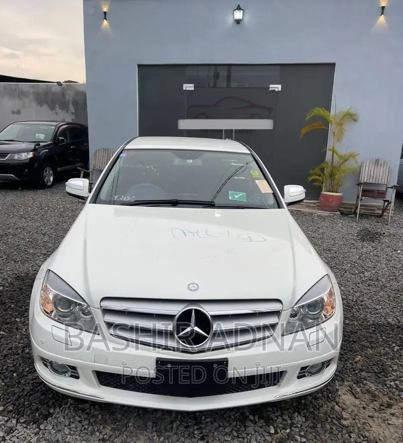 Mercedes-Benz C-Class C 200 Kompressor (W204) 2008 Pearl