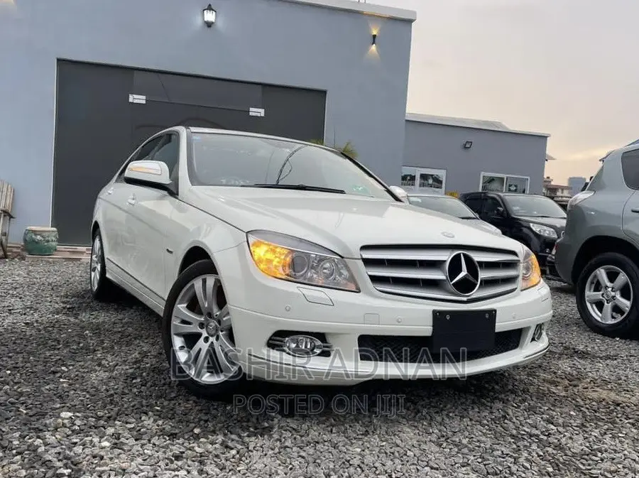 Mercedes-Benz C-Class C 200 Kompressor (W204) 2008 Pearl