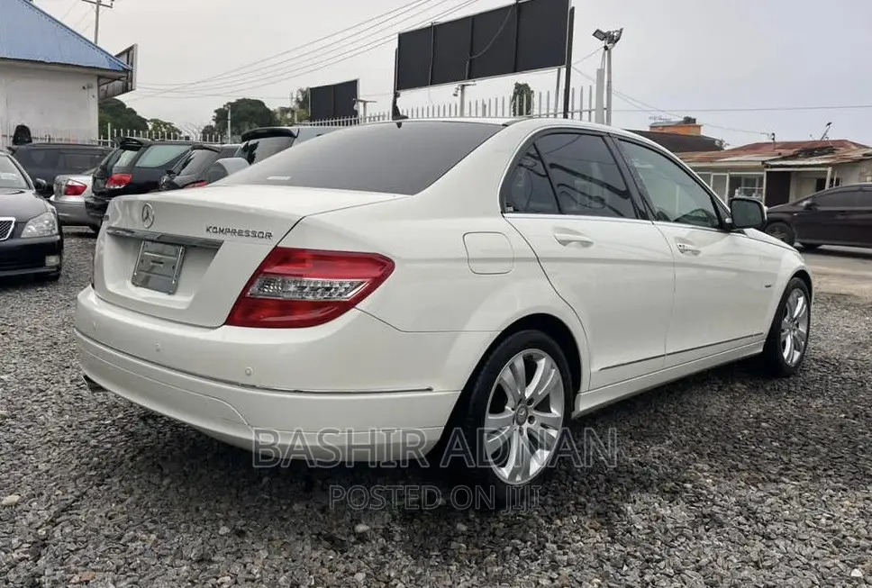 Mercedes-Benz C-Class C 200 Kompressor (W204) 2008 Pearl