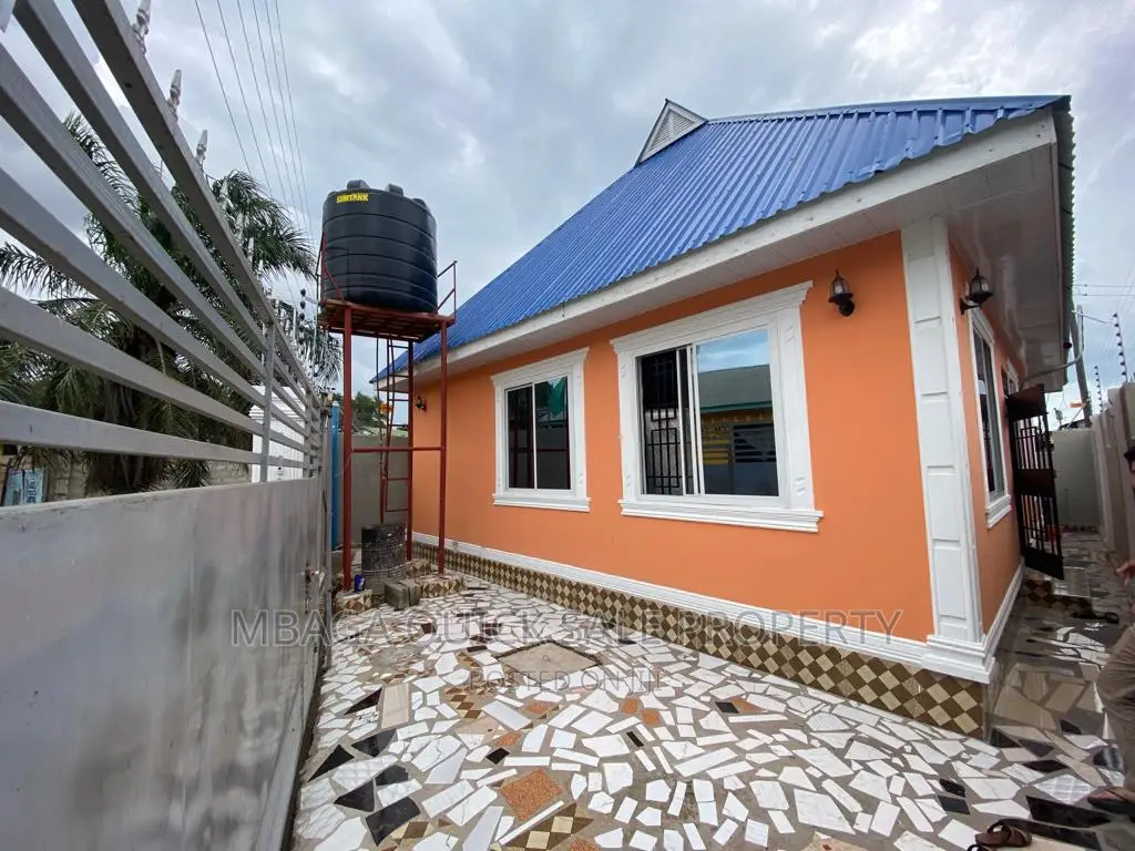 3bdrm House in Mwananyamala for rent