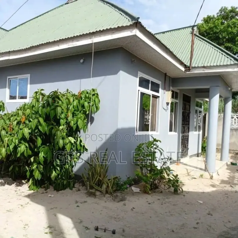 3bdrm House in Chamazi, Temeke for sale