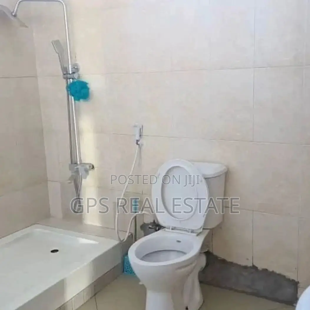 6bdrm House in Mbezi Beach, Kinondoni for sale