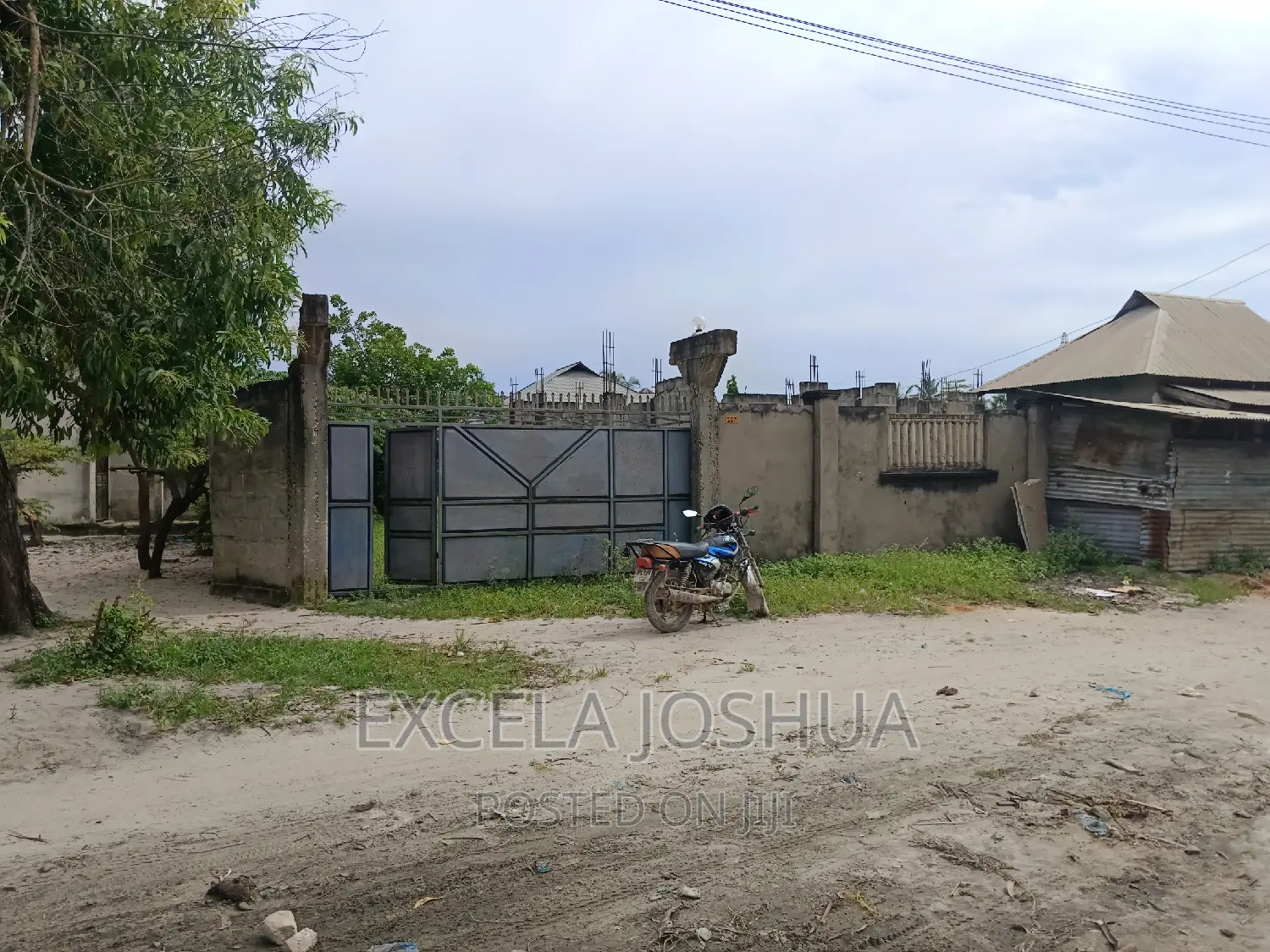 5bdrm House in Excela Joshua, Kitunda for sale