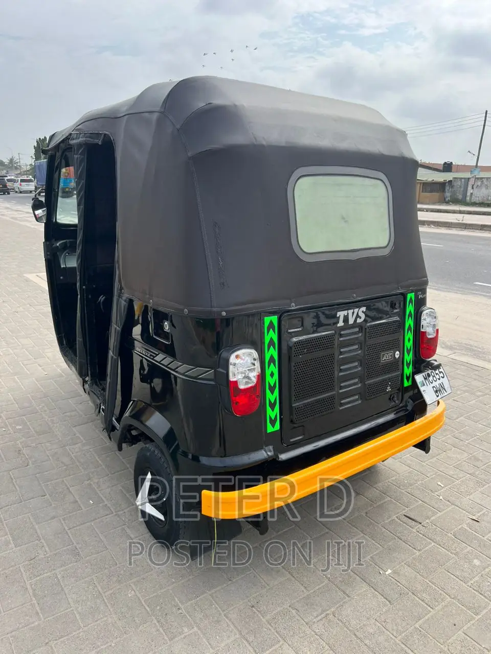 TVS Neo NX 2023 Black