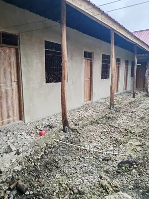 11 BDRM Gest Hs Inauzwa Ml 200zanzibar Unguja.