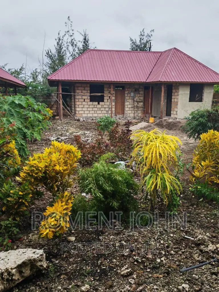 11 BDRM Gest Hs Inauzwa Ml 200zanzibar Unguja.