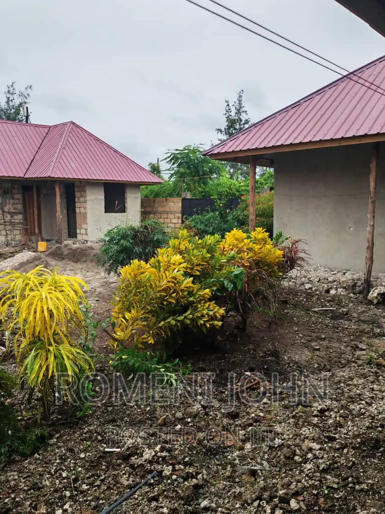 11 BDRM Gest Hs Inauzwa Ml 200zanzibar Unguja.