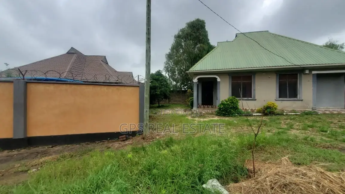 3bdrm House in Madale Mivumoni, Kinondoni for sale