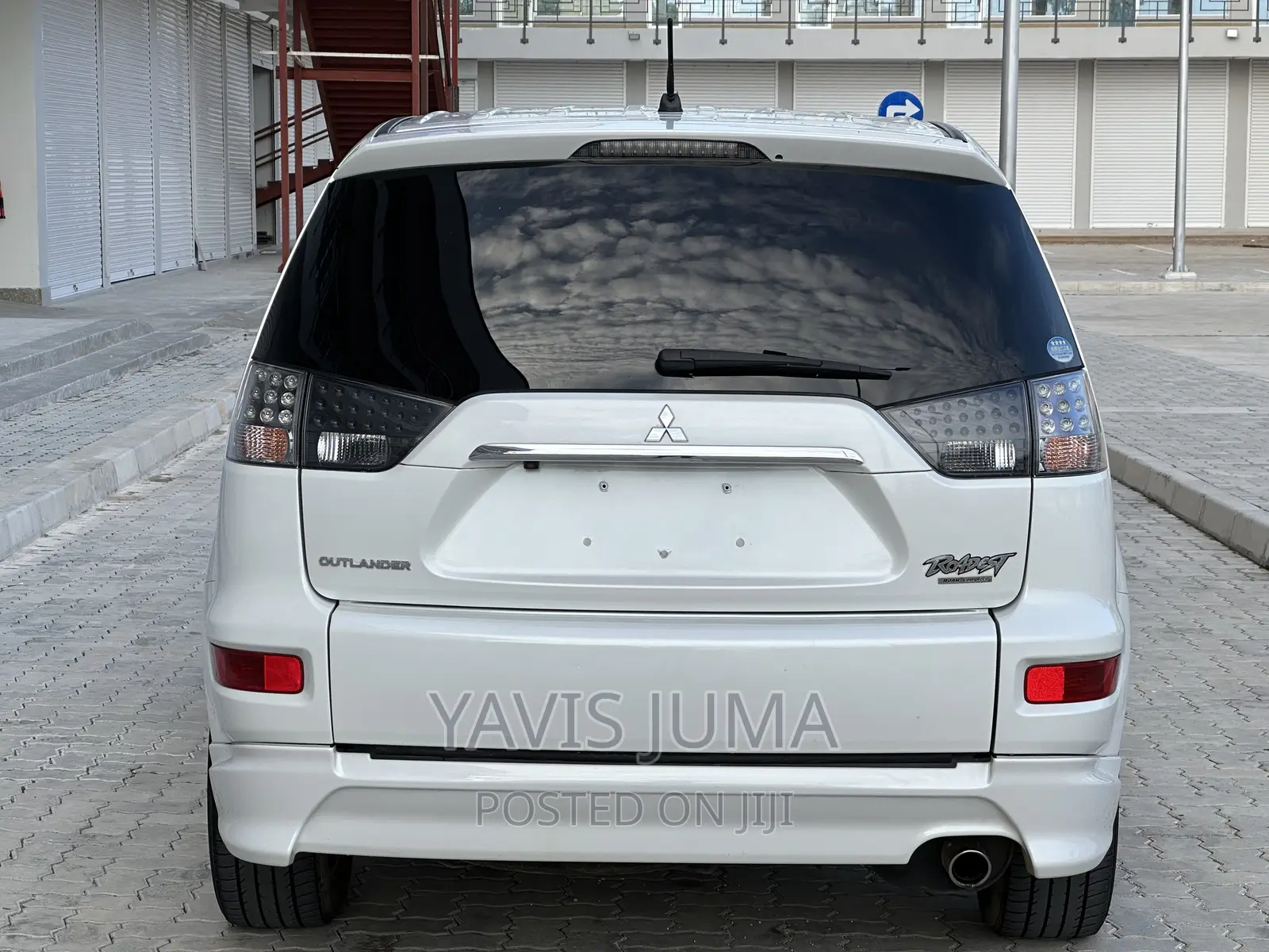 Mitsubishi Outlander 2012 White
