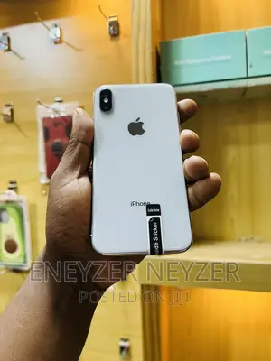 Apple iPhone X 64 GB Silver