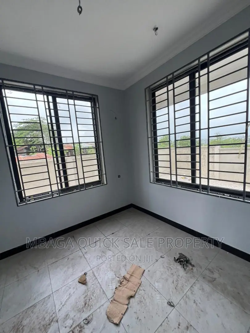3bdrm Apartment in Makongo Ccm, Sinza for rent