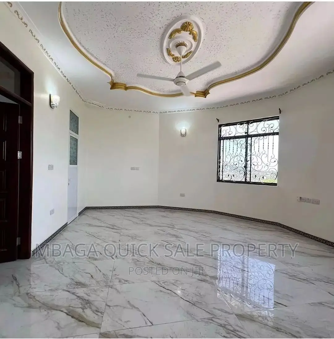 5bdrm Apartment in Salasala, Mbezi for rent