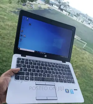Laptop HP EliteBook 820 G3 8GB Intel Core I7 HDD+SSD 500GB