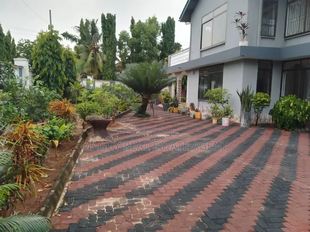 6bdrm House in Bahari Beach, Kunduchi for rent