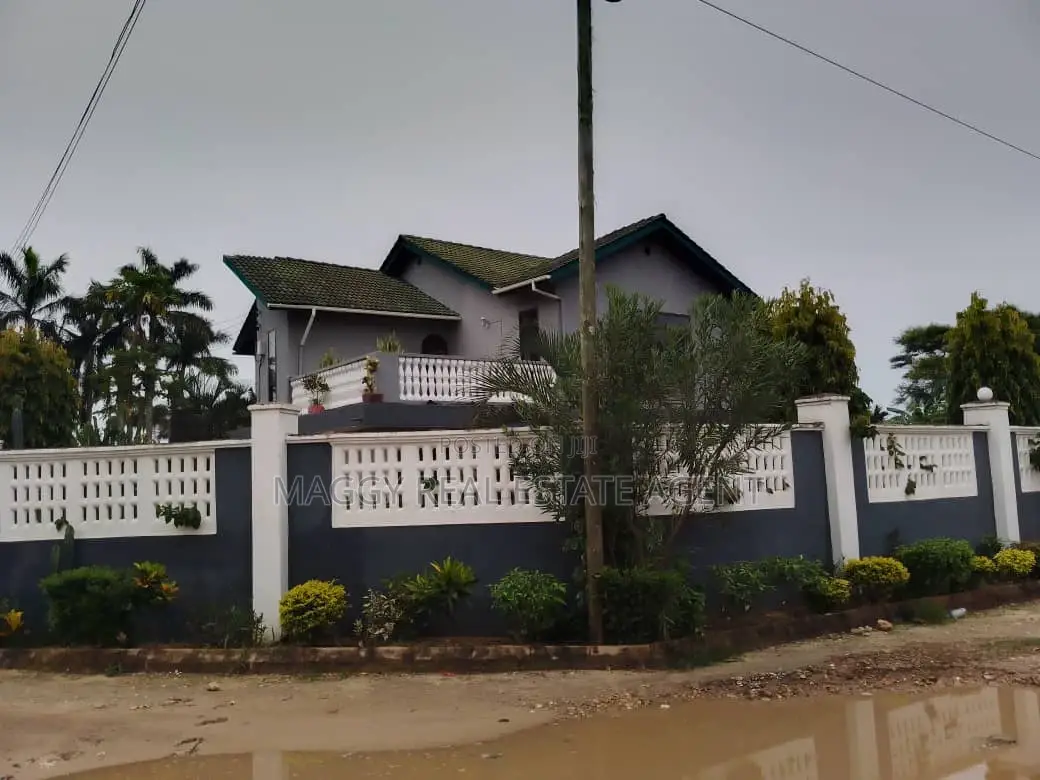 6bdrm House in Bahari Beach, Kunduchi for rent