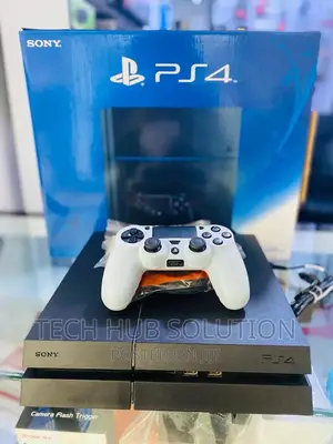 PS4 Gaming Console