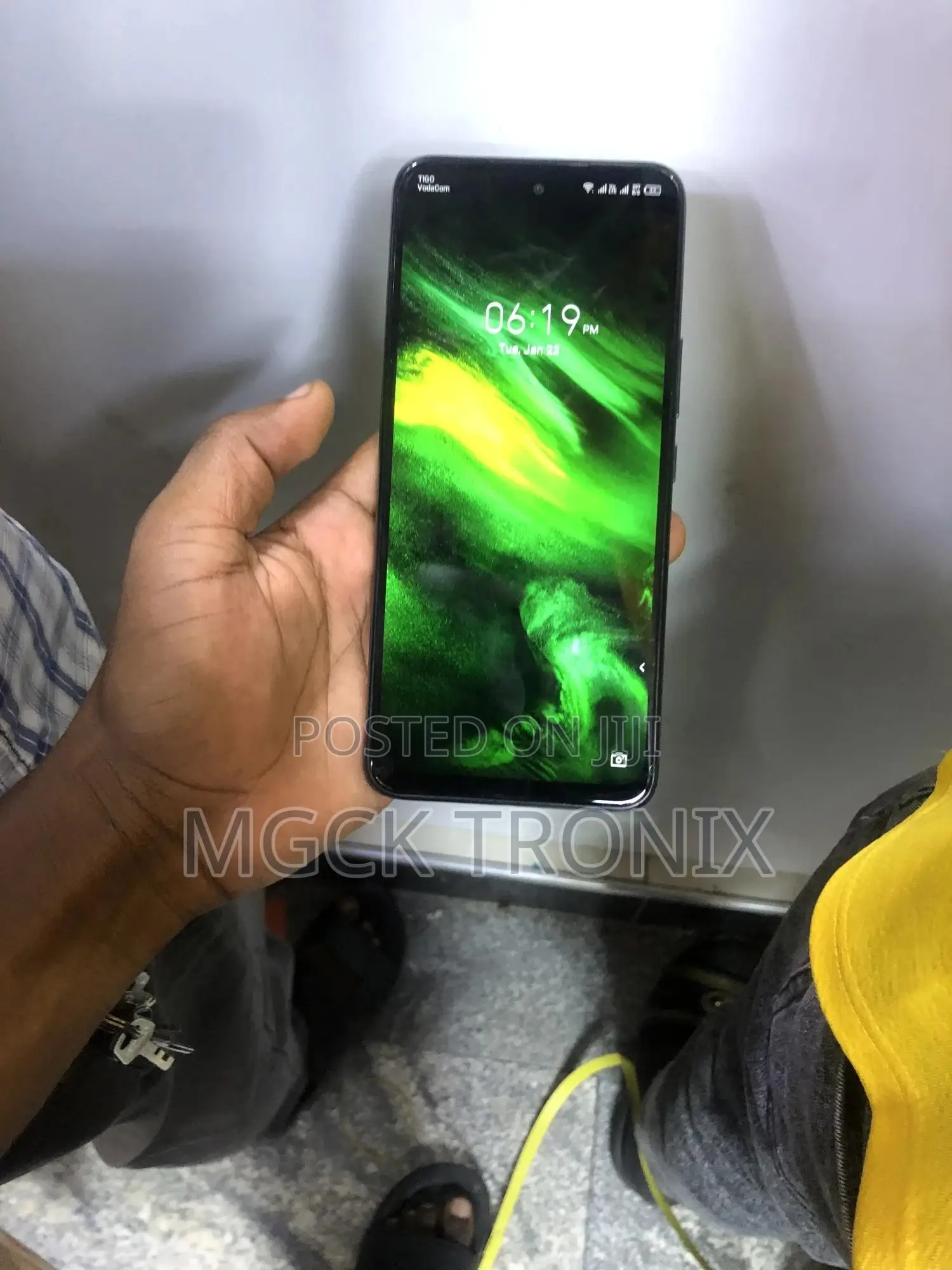 Infinix Hot 12 play 64 GB Black
