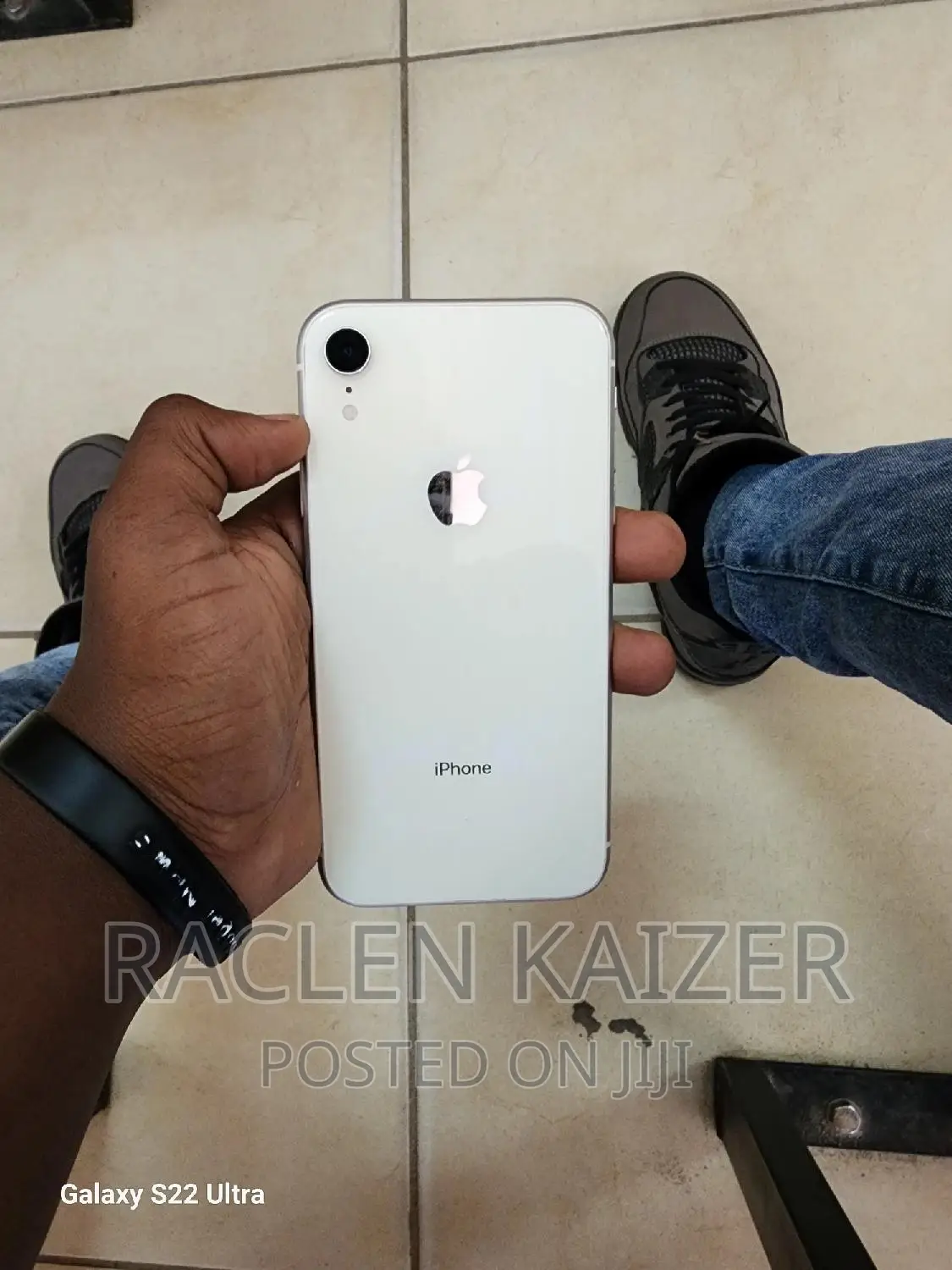 Apple iPhone XR 128 GB White