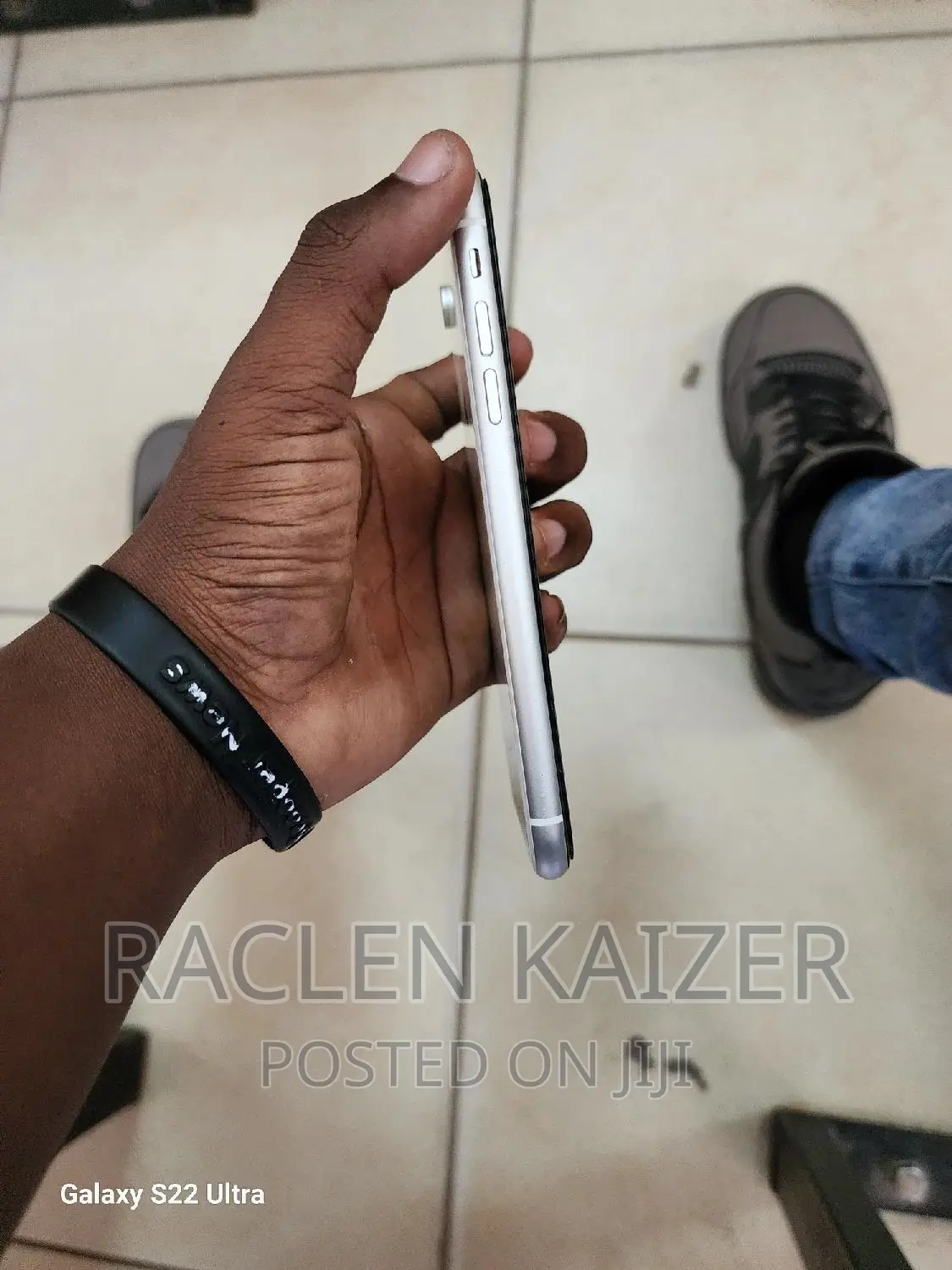Apple iPhone XR 128 GB White