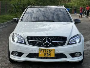Mercedes-Benz C-Class 2009 White