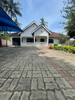 4bdrm House in Tegeta Azania, Bunju for rent