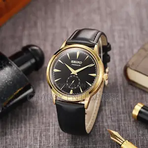 SEIKO Water Resistant Watch With Smooth Leather Belt