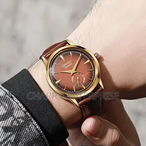 SEIKO Water Resistant Watch With Smooth Leather Belt