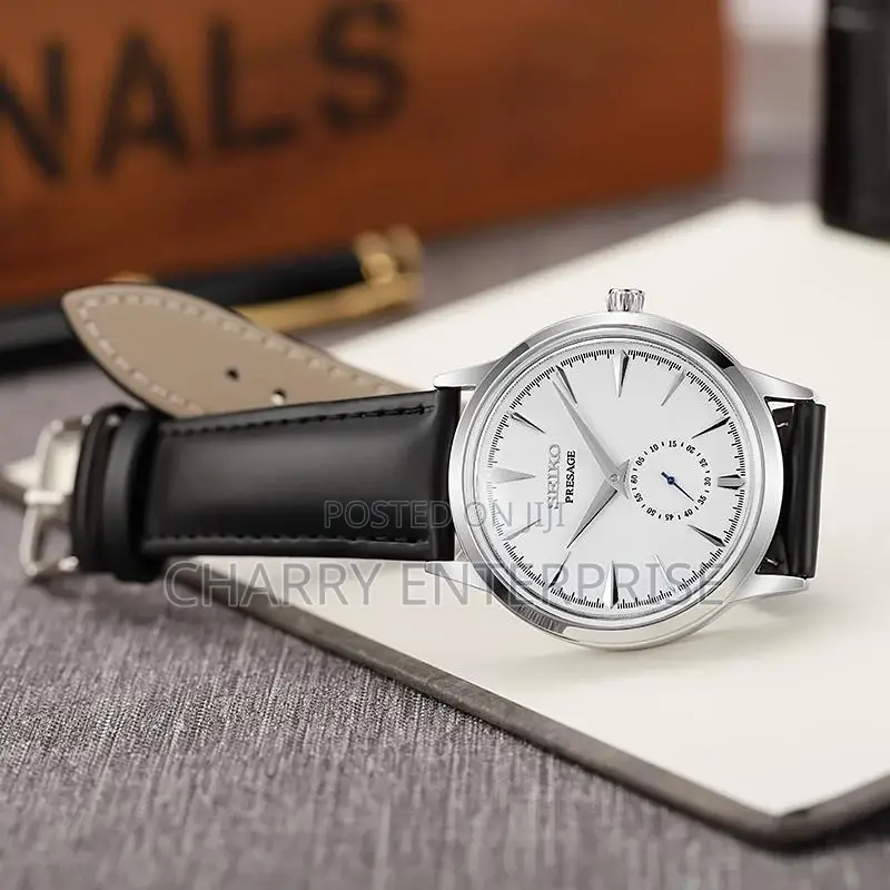 SEIKO Water Resistant Watch With Smooth Leather Belt