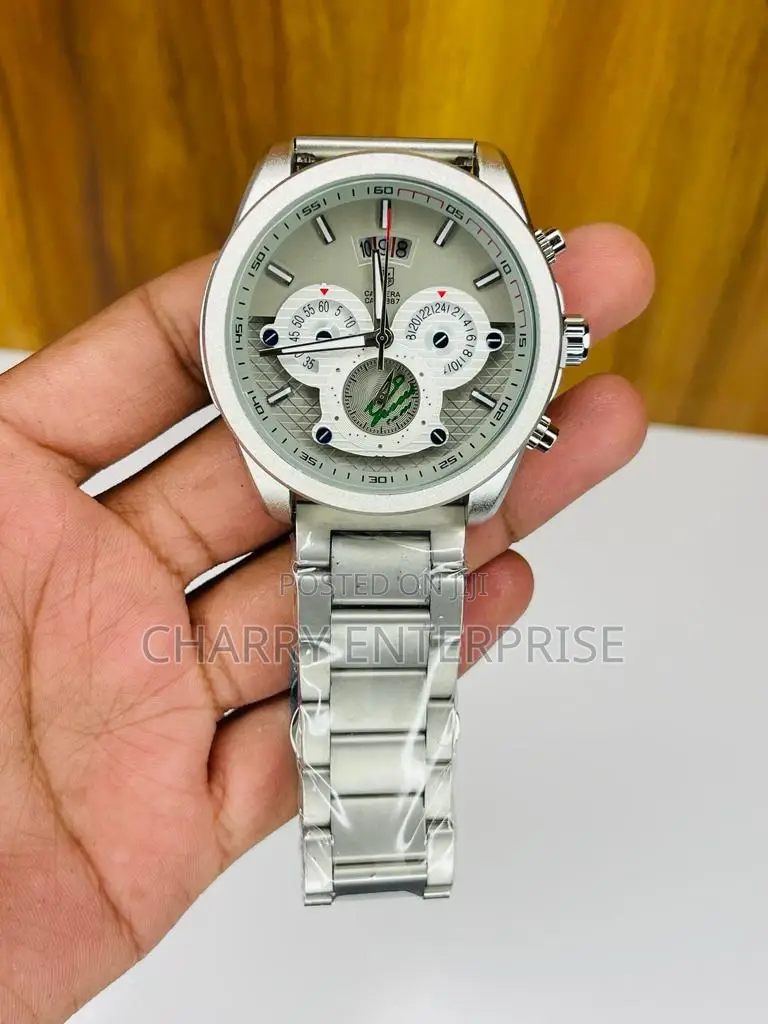 NEW TAG CARRERA Heavy Weight Watch
