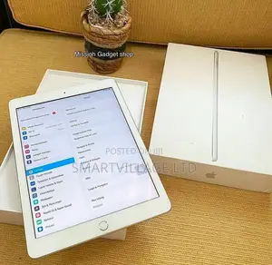 Apple iPad 9.7 32 GB Gray