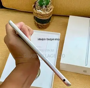 Apple iPad 9.7 32 GB Gray