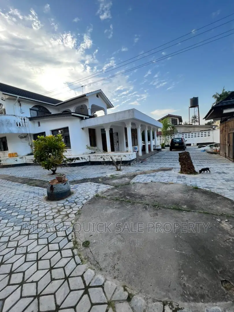 5bdrm House in Mbezi Beach for rent